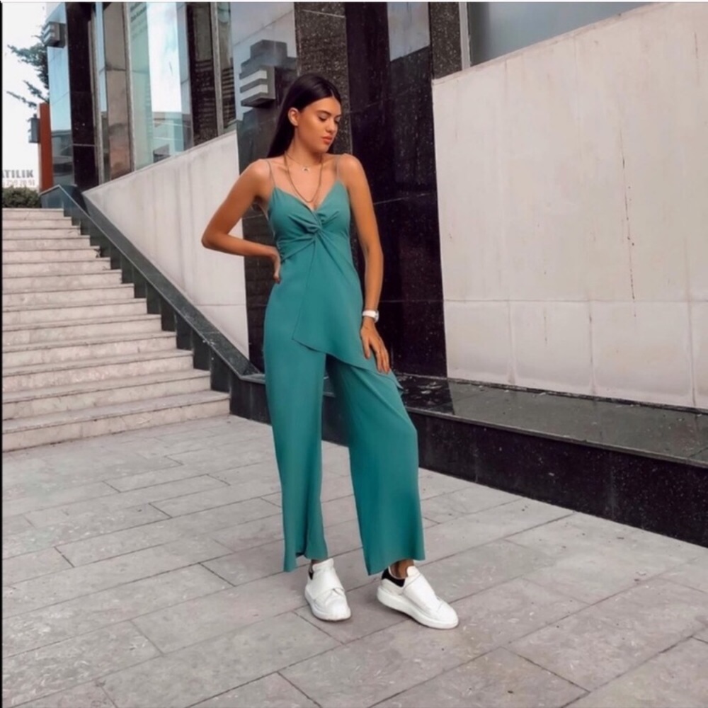 Zara Green Strappy Jumpsuit With Knot #Cybermondaysale